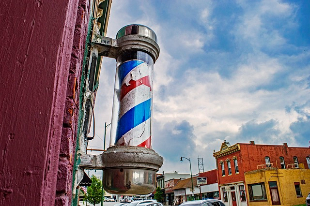 赤と青のBarber Pole(バーバポール)